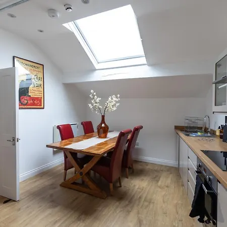 The Amazing Attik Apartment Skipton Exterior photo
